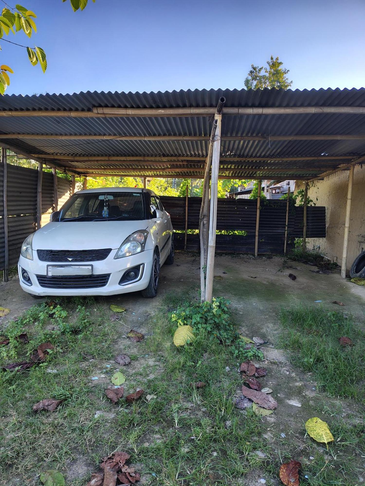 Gayatri Homestay ديبروجاره المظهر الخارجي الصورة